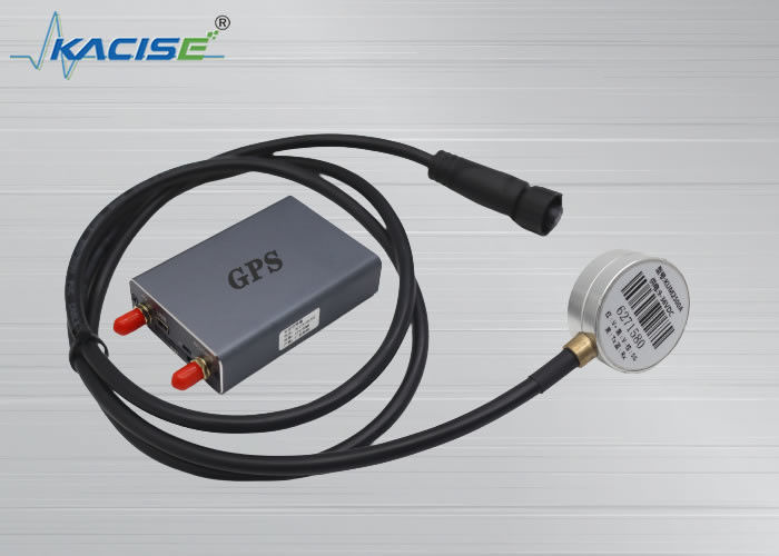 KUM2500A IP67 Koruması ve RS232/RS485/TTL Arayüzü ile Yüksek Çözünürlüklü 0.1mm Ultrasonik Yakıt Seviyesi Sensörü