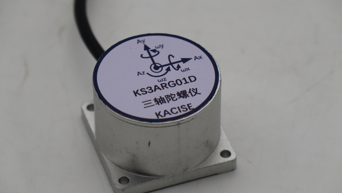 Hafif ve Küçük Boyutlu Mems Üç Eksenli Giroskop Boyutu 39,5 × 28,5 mm ve Ağırlığı 100 gram