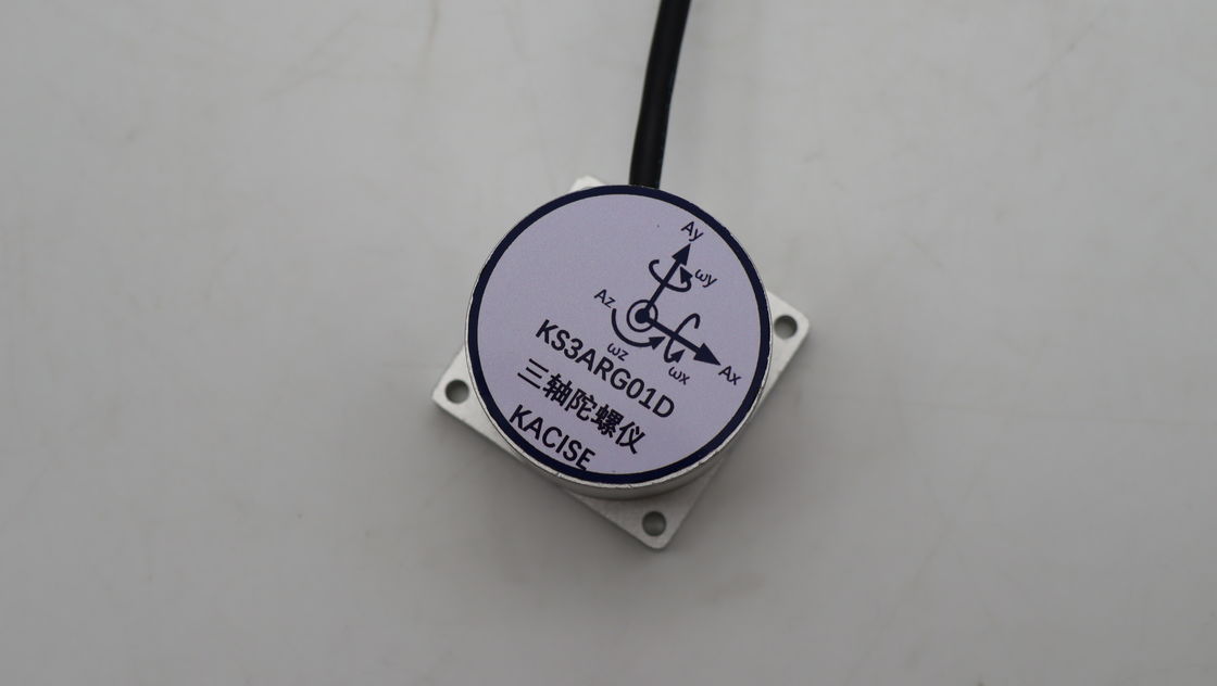 Elektronik Jiroskop Sensörü ≤0.15 (( ゚/s) Bias Tekrarlanabilirliği ≤12 (( ゚/h) Bias Istikrarı ve ±300 (( ゚/s) İnersyal Navigasyon Aralıkları
