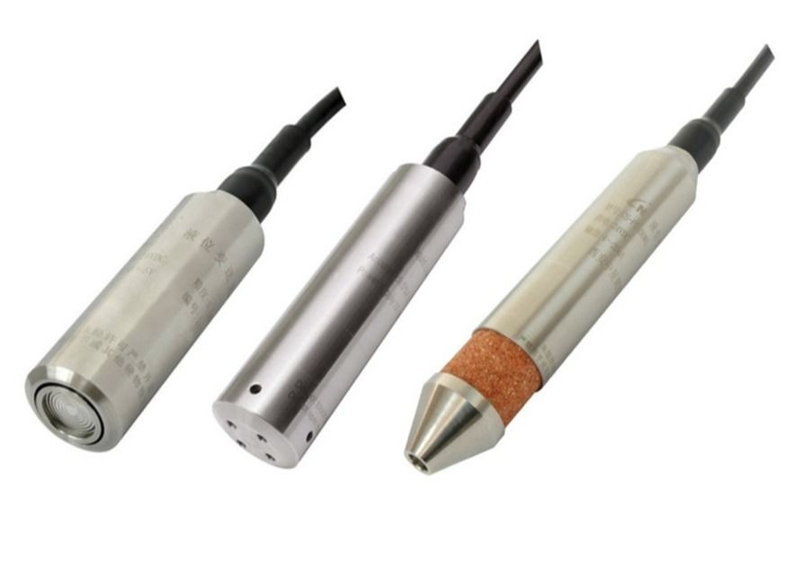 Petrol su yakıt atık su ve deniz uygulamaları için 0.25% 0.5% 1.0% doğruluk ile standart basınç seviyesi sensörü