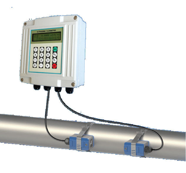 DN15 ~ 6000mm boru çapı ve RS485 Modbus iletişimi ile sıvı ölçümü için değişken alan dijital ultrasonik akış ölçer