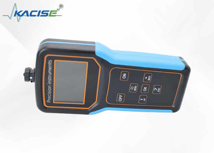 IP65/IP67 koruma derecesi, veri depolama fonksiyonu ve 12V şarj edilebilir lityum pilli taşınabilir Doppler akış ölçer