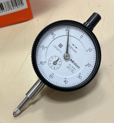 10 mm aralığı olan Mitutoyo Dial Gauge 0.01 mm, hassas boyut ölçümü ve çevresel direnç için derecelendirme