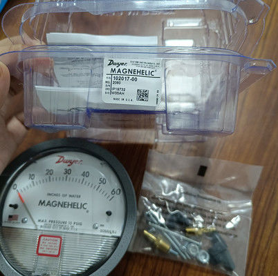 Dwyer Serisi 2000 Magnehelic Differential Pressure Gauge, 0-60'a kadar w.c aralığı ±2% doğruluk ve 1/8 NPT bağlantısı