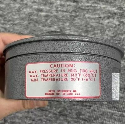 Mekanik işleyiş IP67 Hava Duruma Karşı Dayanıklılık Derecesi ve ± 1% FS Doğruluğu ile Seri 2000 Magnehelik Diferansiyel Basınç Ölçütü