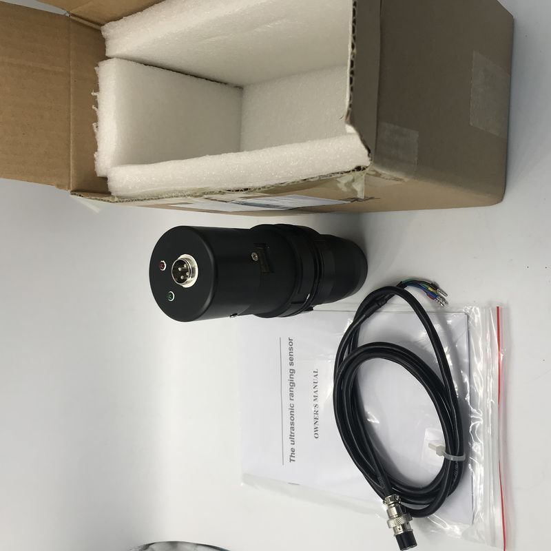 Yüksek çözünürlüklü temassız ultrasonik mesafe sensörü, hassas seviye algılaması için IP65 koruması ile